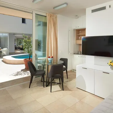 Sleeps 12 Pool Air Con Wifi Villa *